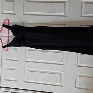Windsor Black long gown form fitting with high slit,Size small,EUC